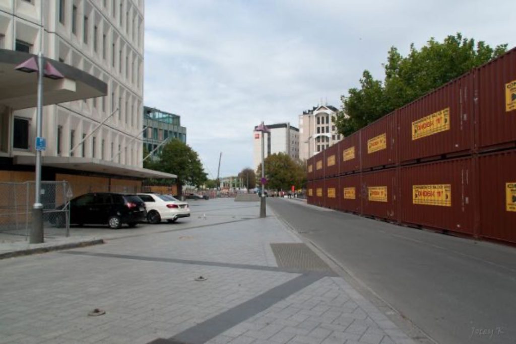 港口集装箱货柜，Shipping Containers and Runes