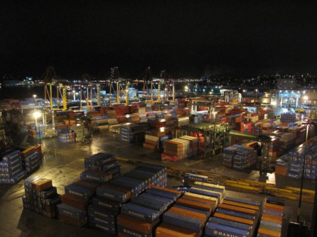 港口集装箱货柜，Colourful Shipping Containers