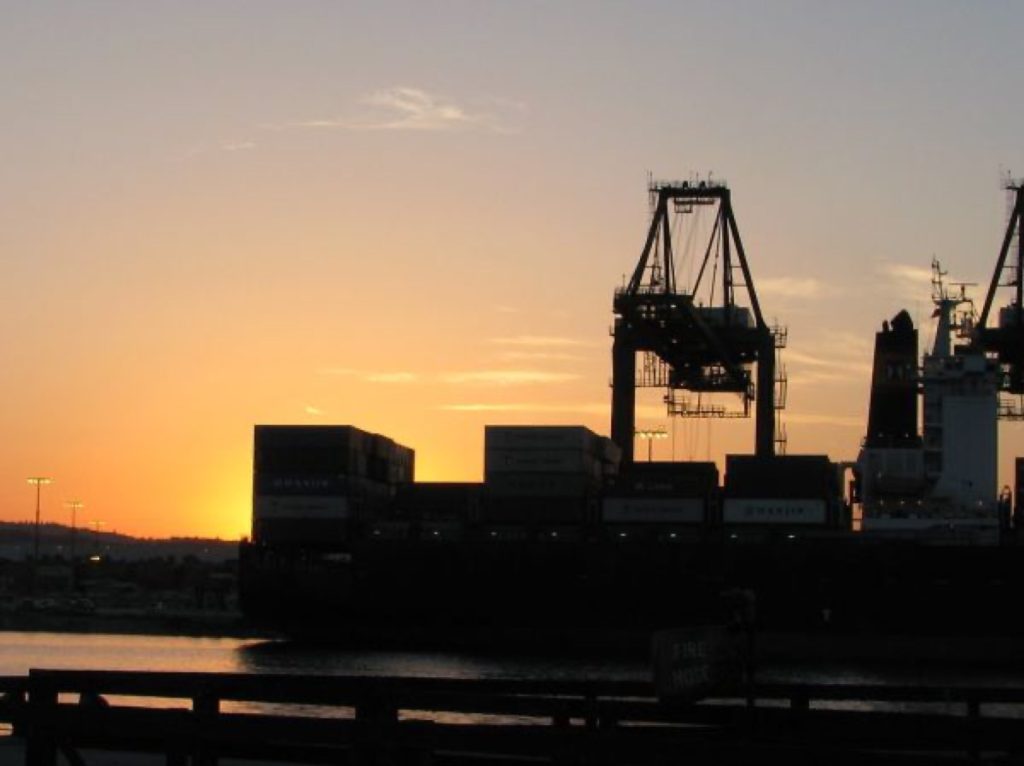 货柜码头，Container Ship