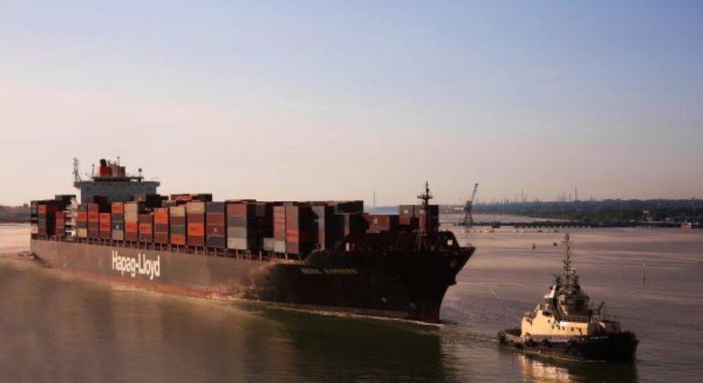货柜码头，CONTAINER SHIP
