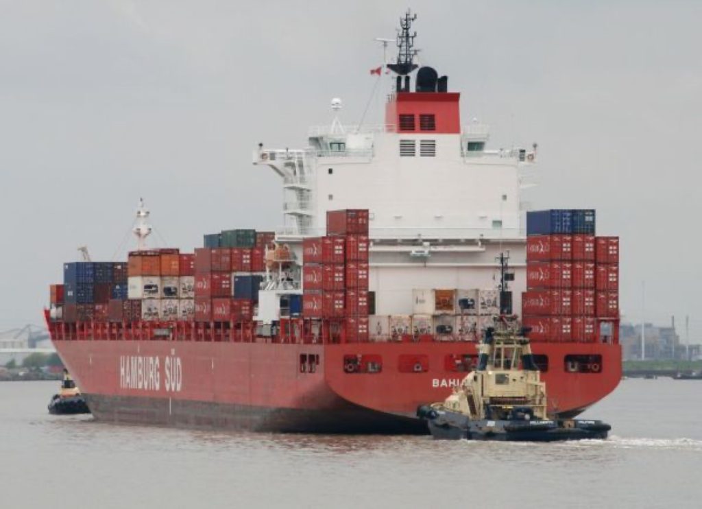 码头货柜船，Container ship Bahia Laura