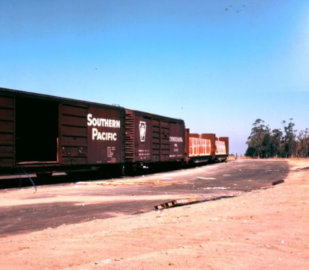 货运仓库，Southern Pacific freight cars, Orange County, 1964