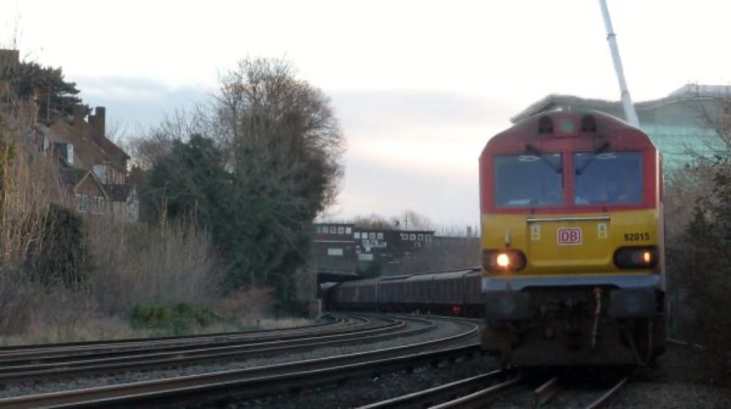 货运仓库,92015 Dollands Moor to Wembley 6B20 (6B41) eau minerale