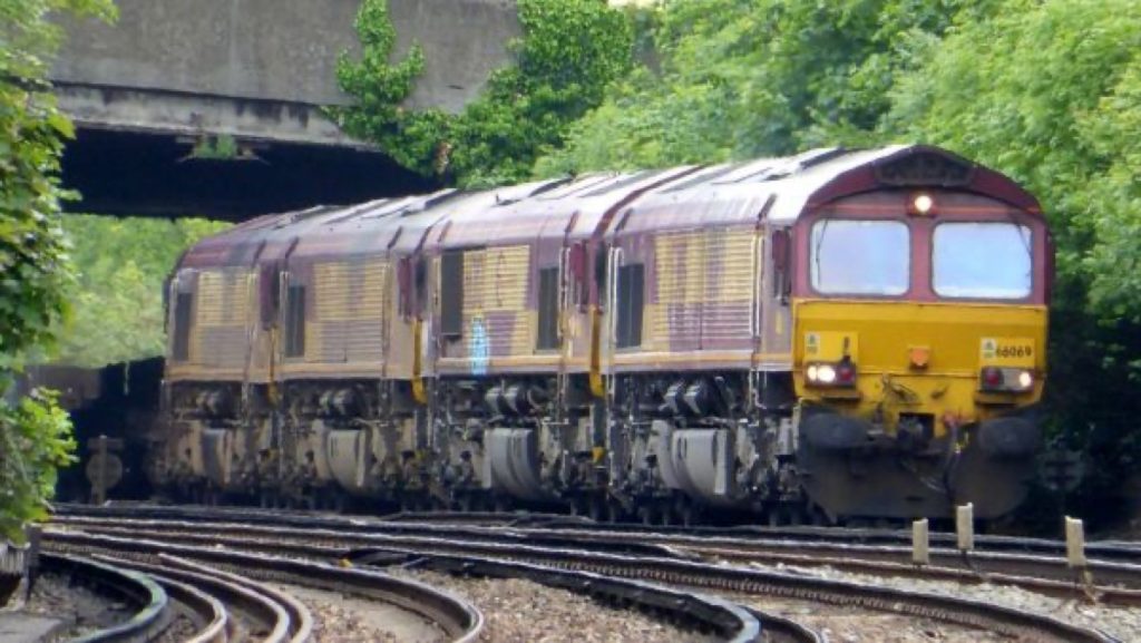 装货月台，66069, 66202, 66249 and 66233 Dollands Moor to Scunthorpe 6E26 empty steel