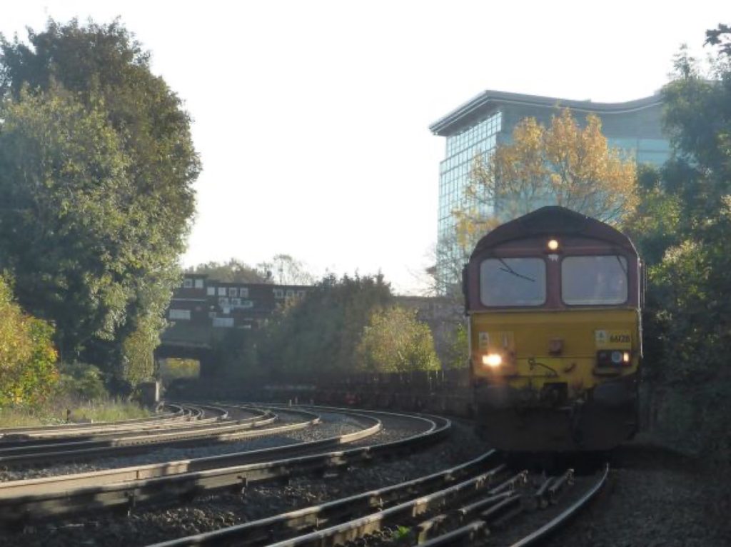 装货月台，Margam White Sheep 66128 Dollands Moor to Scunthorpe 4E26