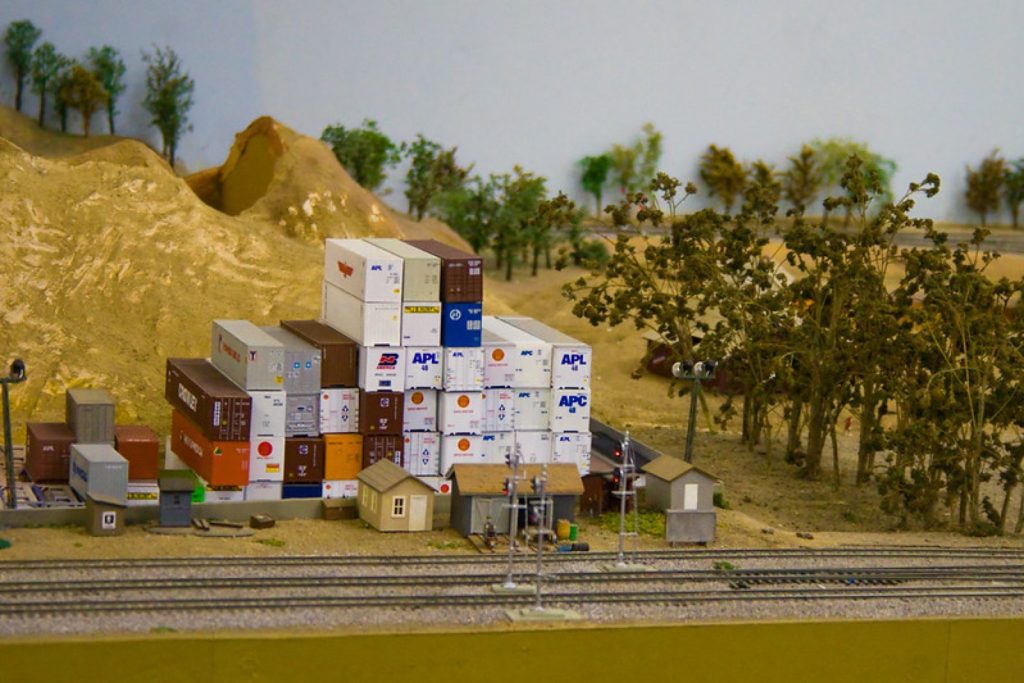 港口集装箱货柜，Shipping Container Junction