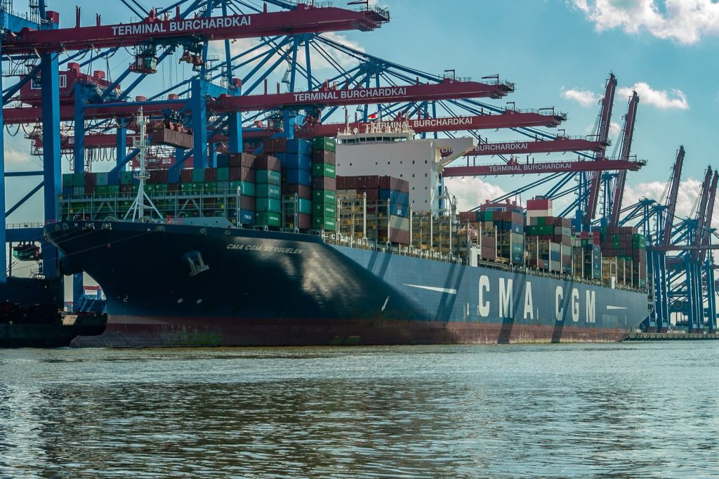 集装箱堆场，CMA CGM Kerguelen, Container Terminal Burchardkai, Hamburg (P1080471).jpg