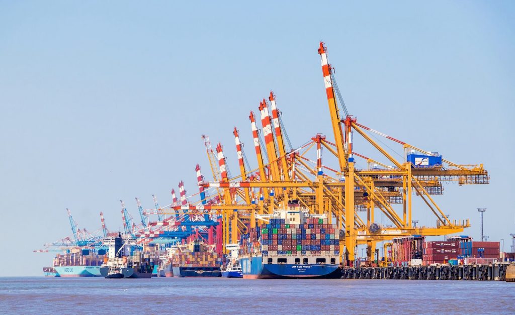 集装箱堆场，Container-Terminal Bremerhaven 01.jpg
