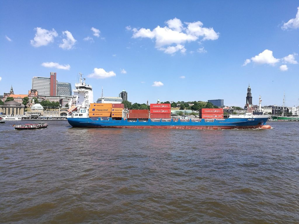 货柜船，Container-Ship-heavy-duty.jpg