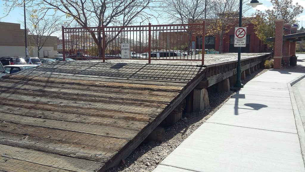 装货月台,C&S Freight Depot, old north freight dock , Ft Collins.jpg